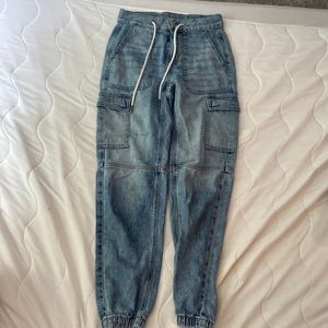 American eagle Jogger jeans